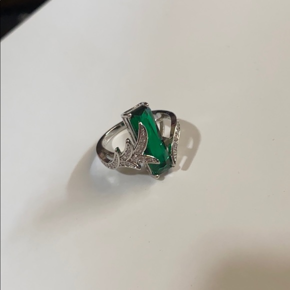 925 sterling silver Luxury Cubic Zircon Stone Ring - Picture 4 of 6